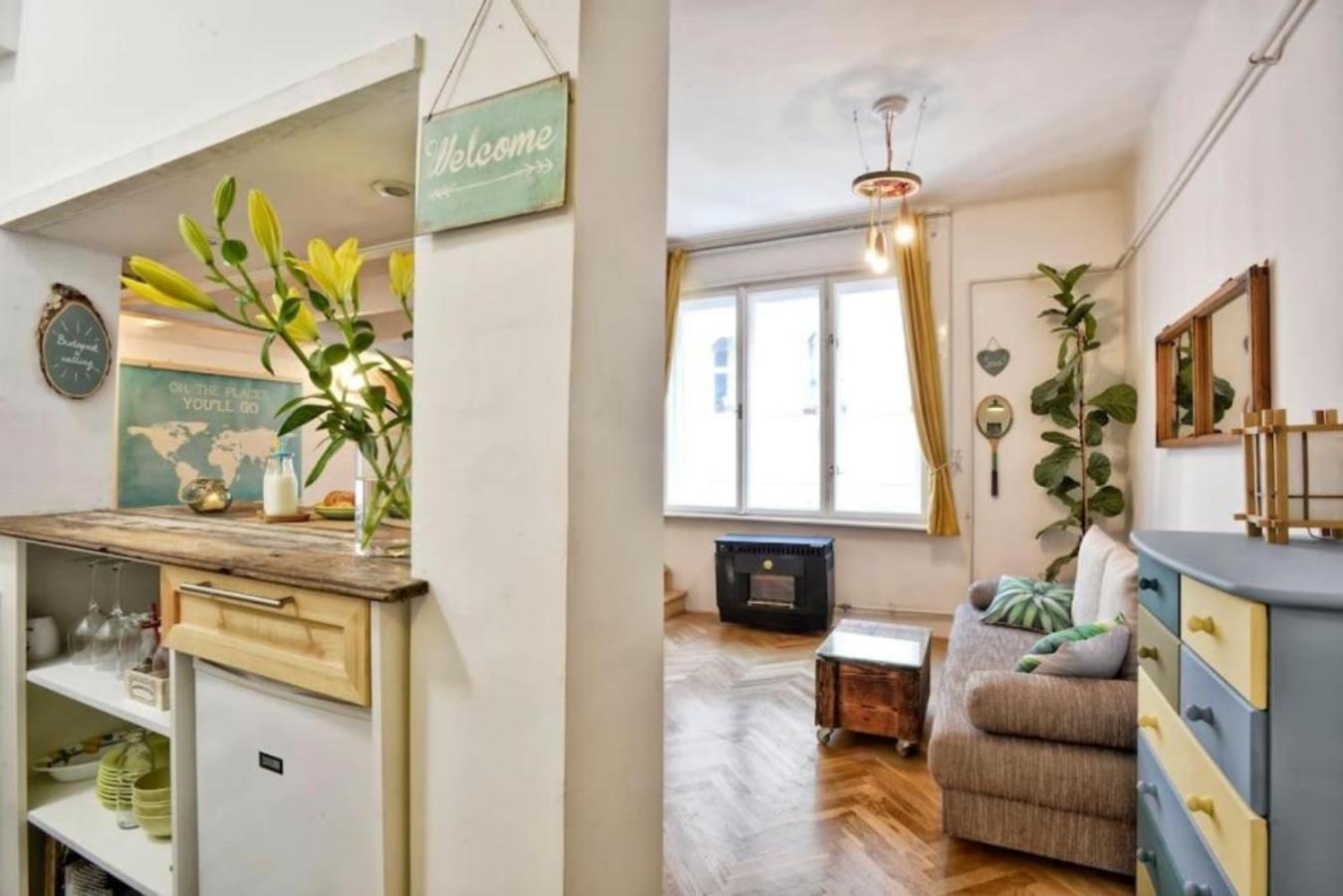 Apartmán Charming With Bistro Kitchen